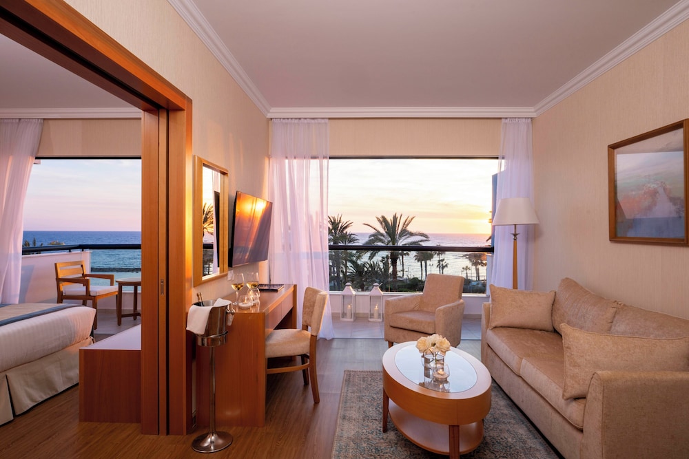 Constantinou Bros Asimina Suites Hotel 27/47