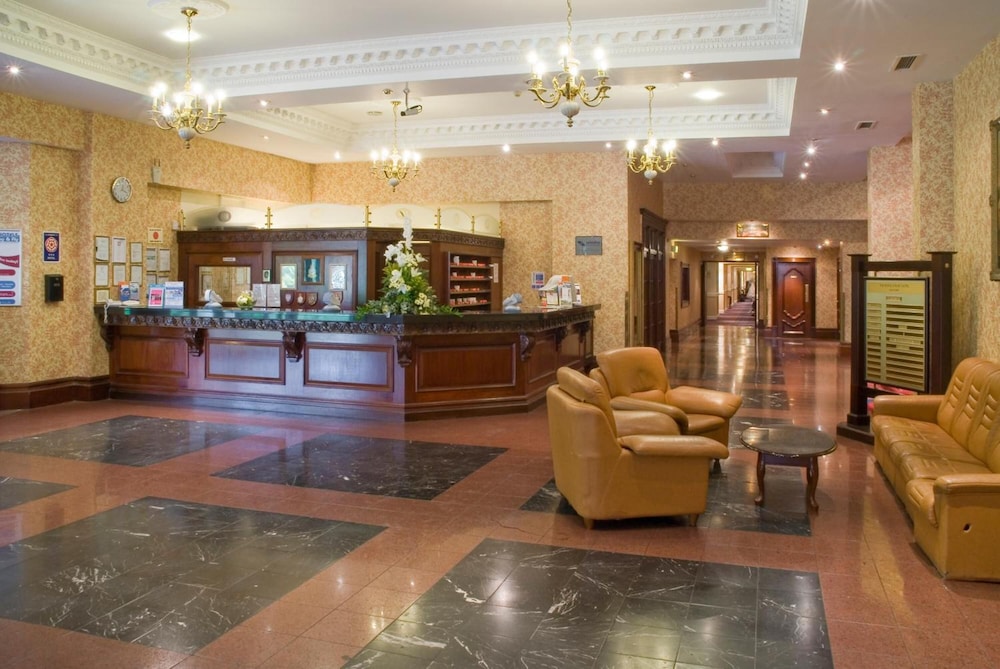 Royal Court Hotel Coventry 9/61