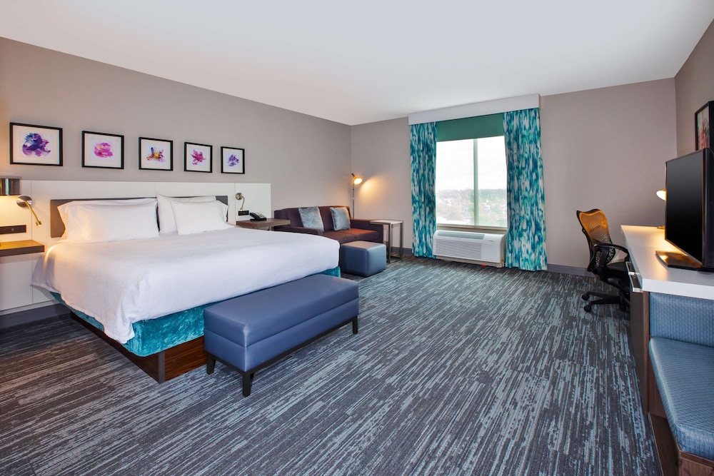 Evolution, Deluxe, King Bed