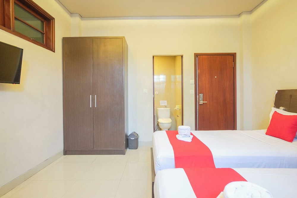 Collection O Bali near Sanur Beach formerly Akarsa Transit 32/61