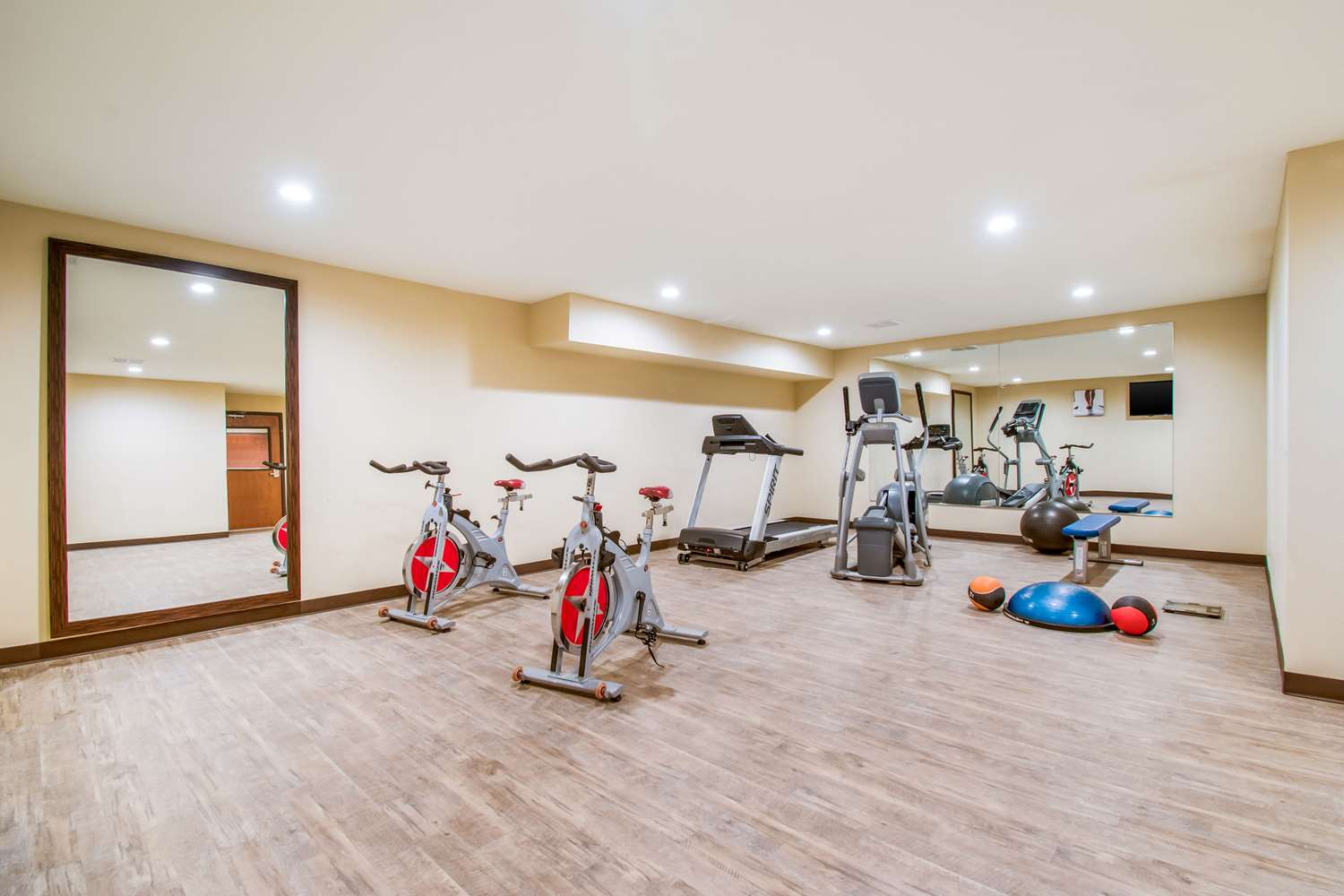 Comfort Inn Suites Harrisburg Hershey West 26/49