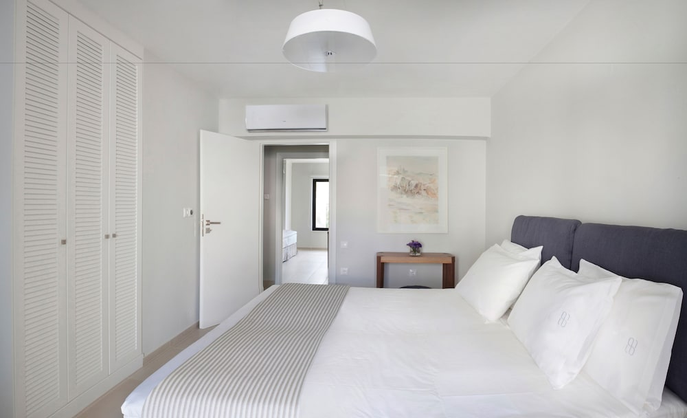 3 BEDROOMS, MAISONETTE, APARTMENT, SEA VIEW