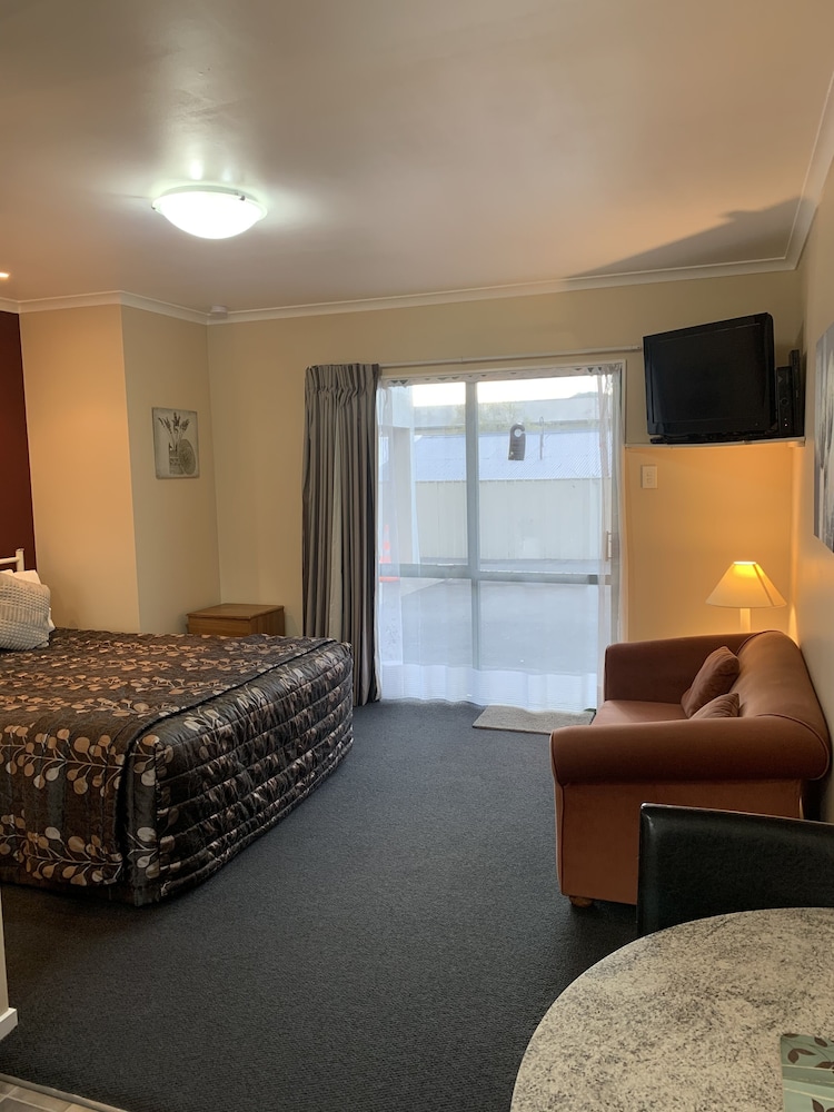 Aldan Lodge Motel 41/47