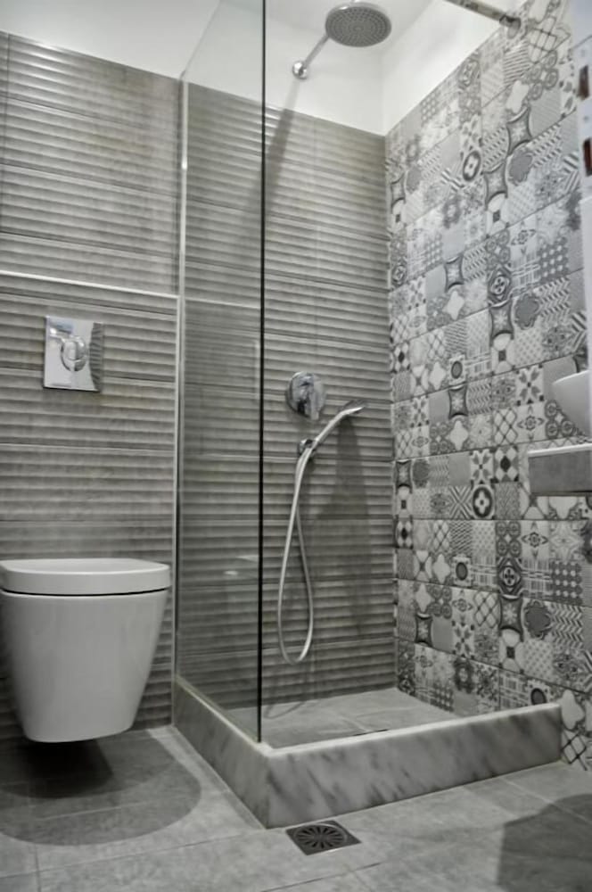 VILLA VALVIS 62/65