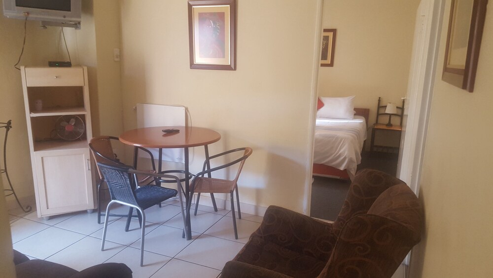 African Sky Guest House 21/50