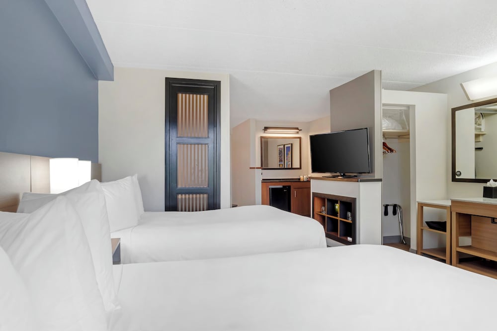 Hyatt Place Houston North 18/60