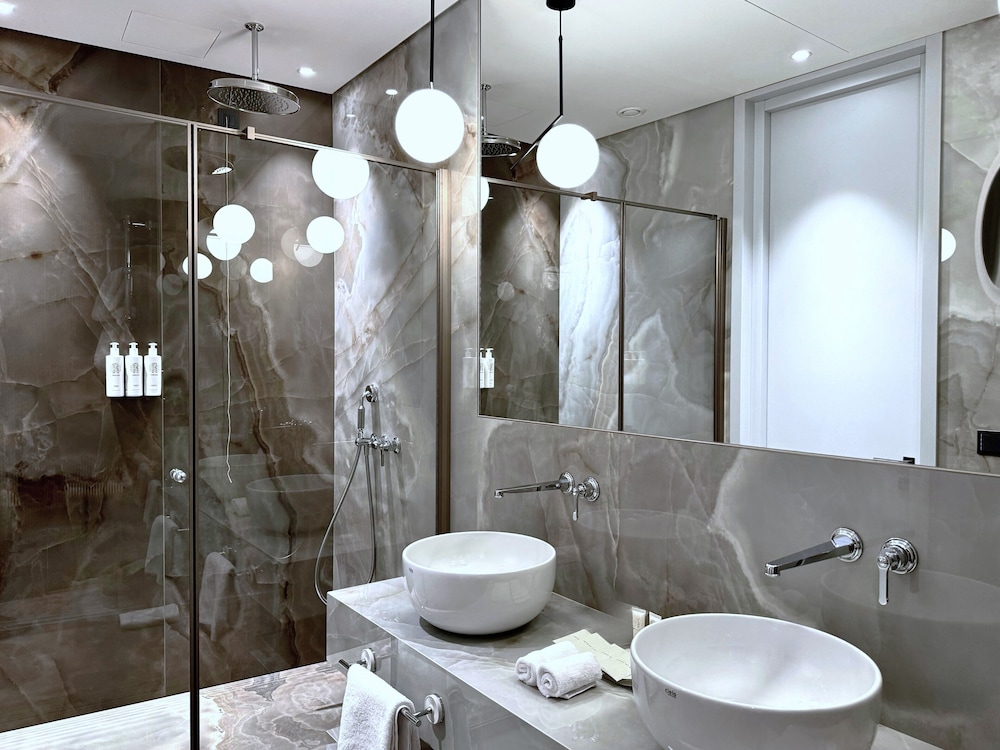 Boutique Hotel Stresa 46/48