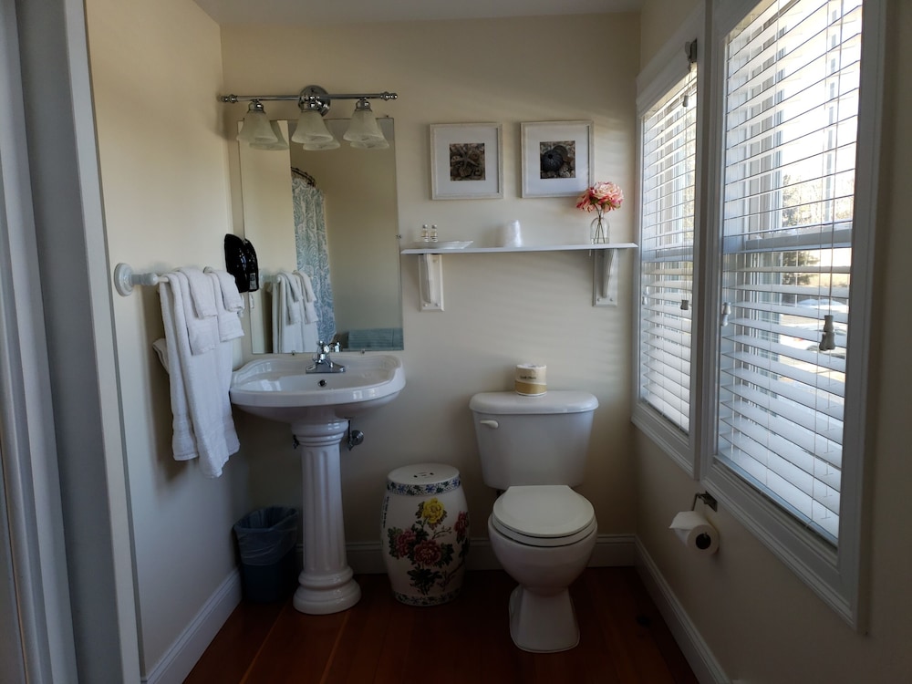 Elmere House Bed and Breakfast 41/50