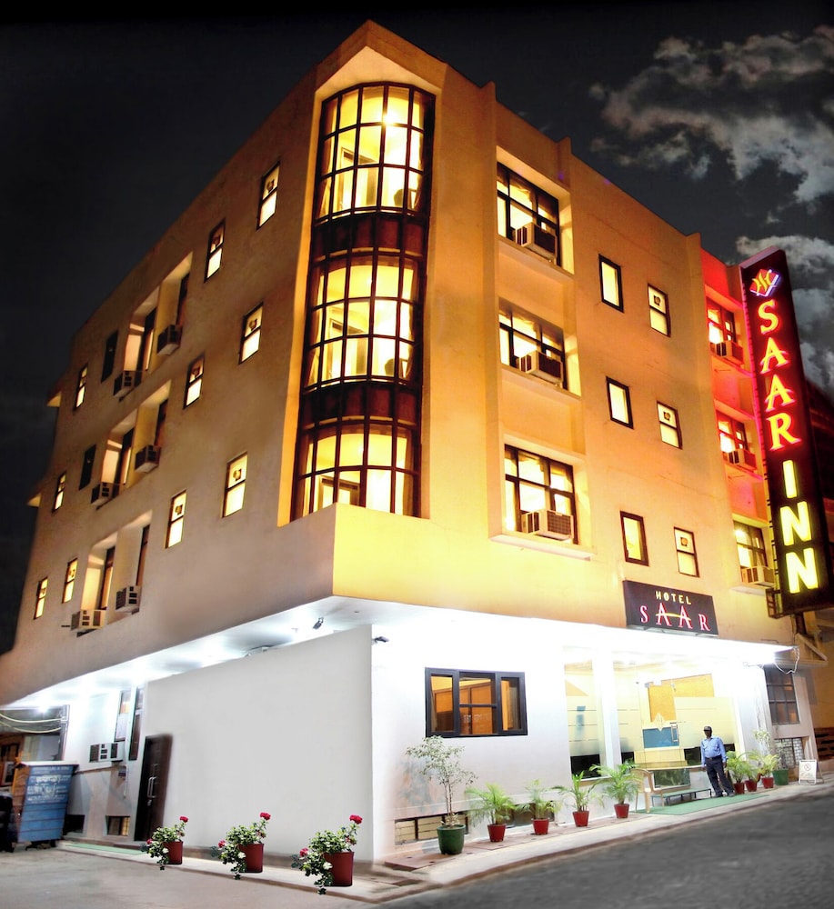 HOTEL SAAR INN 4/54