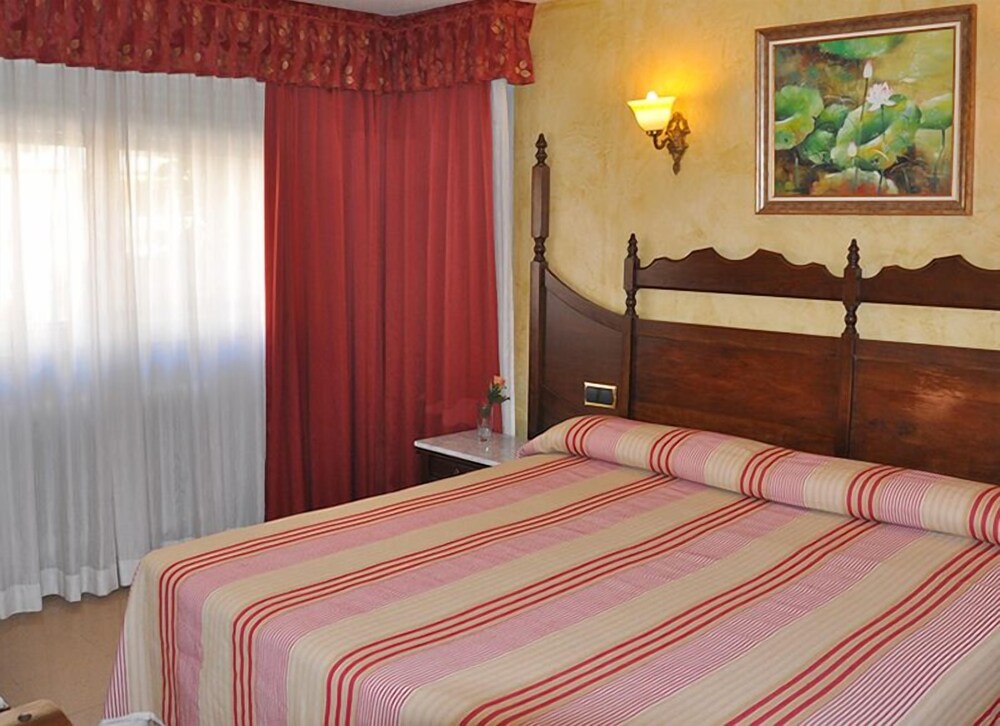 Hotel Reyes Catolicos 12/39