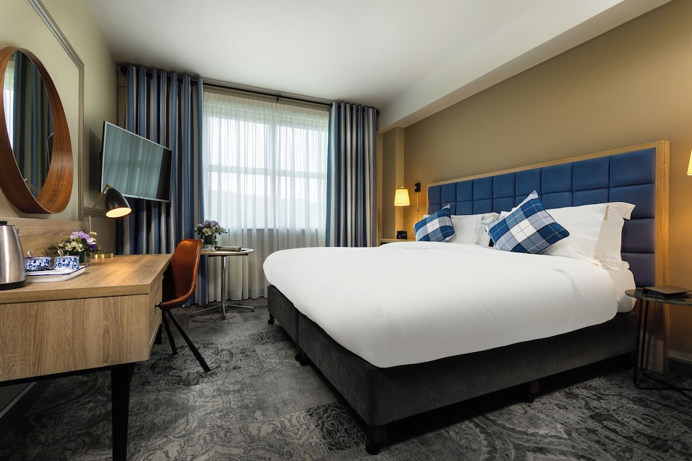 Harbour Hotel 27/64