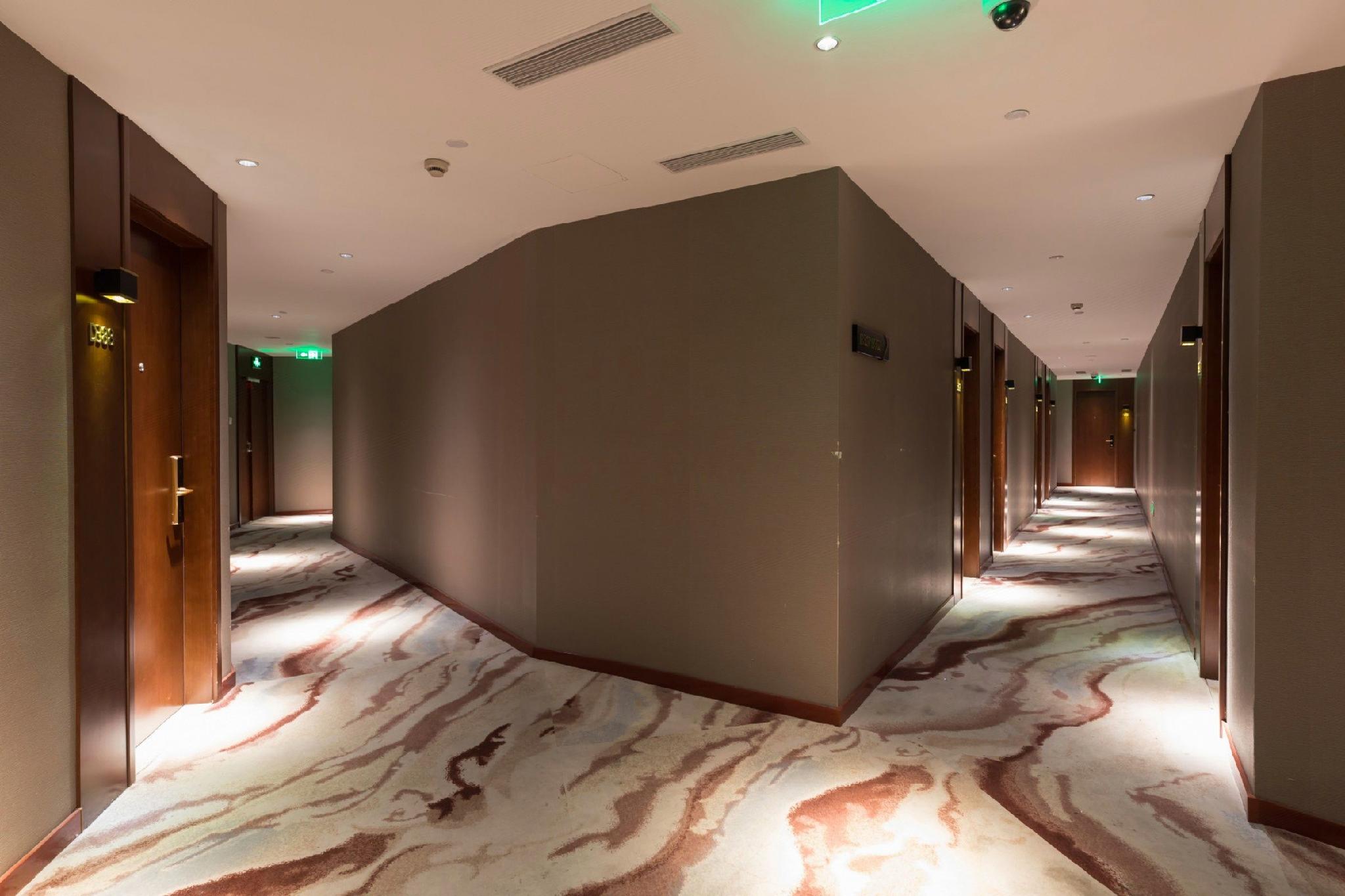 Yitel Premium (Shanghai West Nanjing Road) 8/34