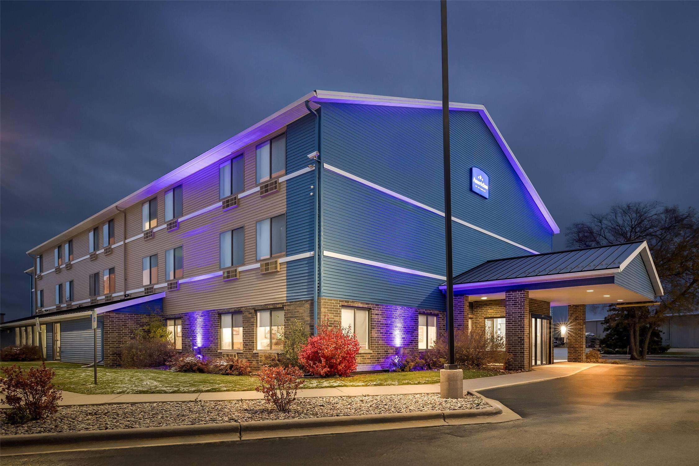 AmericInn by Wyndham Columbus Wisconsin 5/38