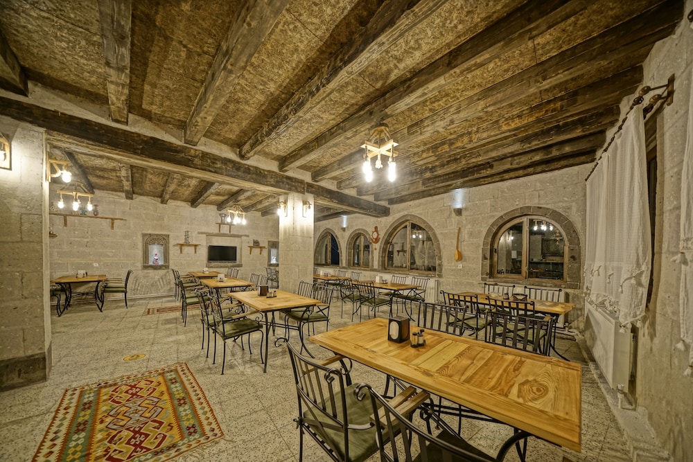 Goreme Valley Cave House 30/50