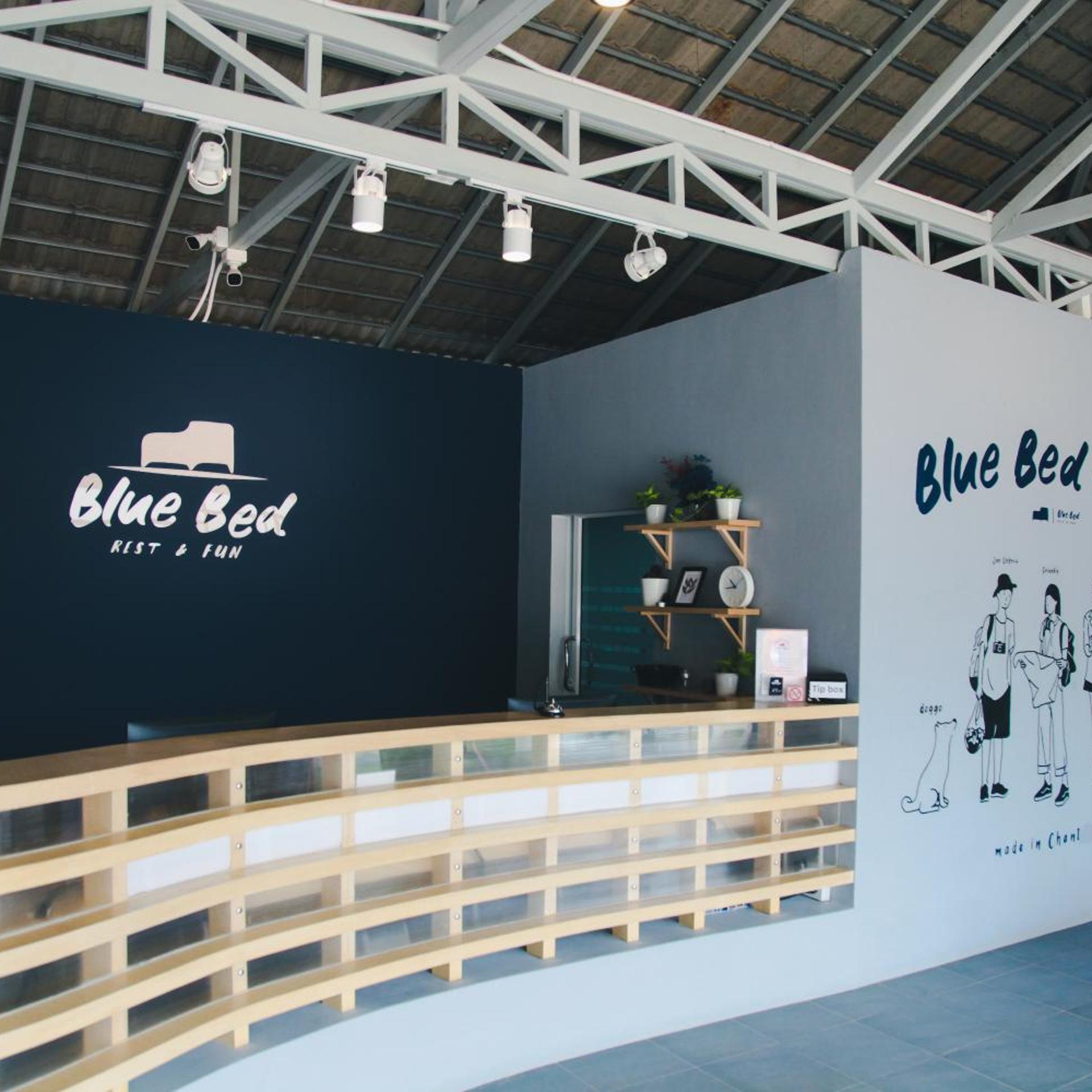 Blue Bed Hotel 5/48