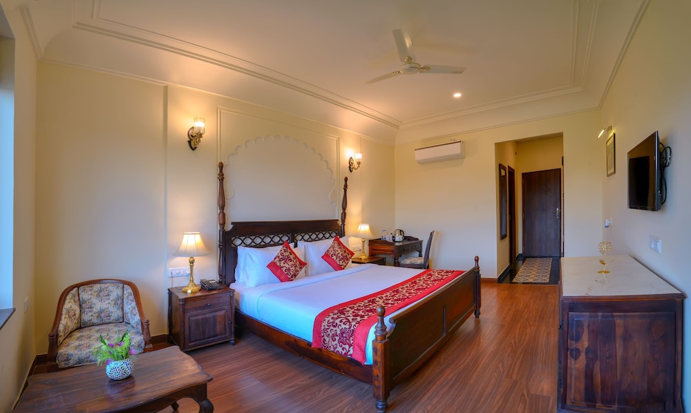 WelcomHeritage Ranthambore Mount Valley Resort 14/43