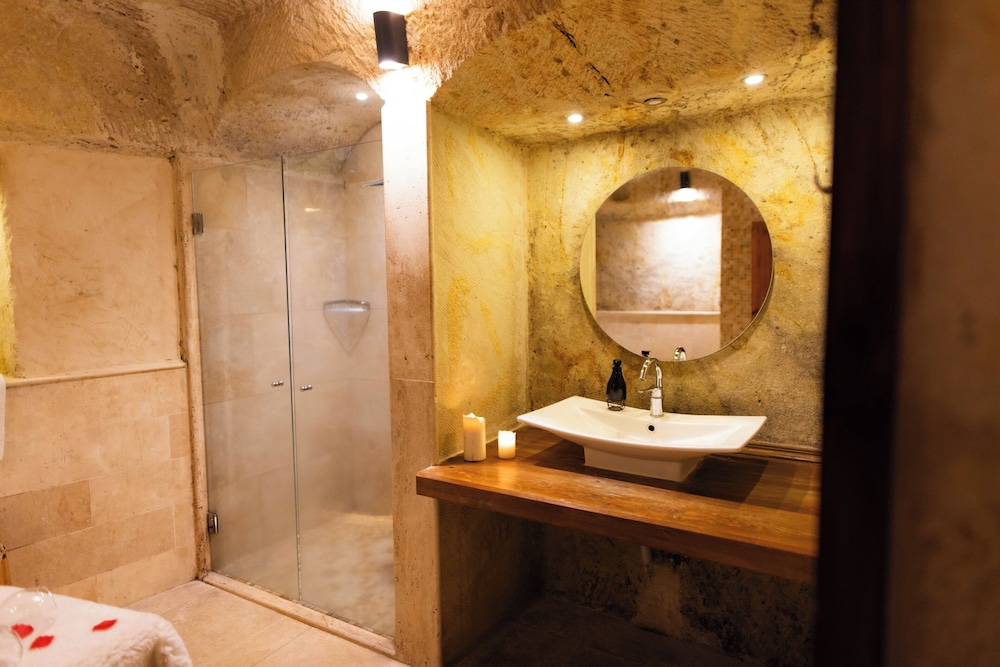 Roca Cappadocia 50/50