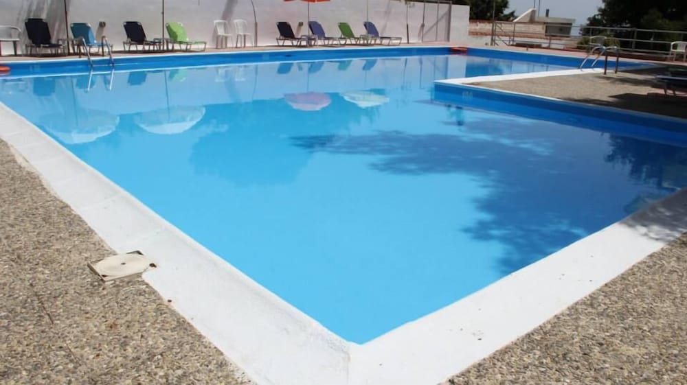 Siagas Beach Hotel 7/47