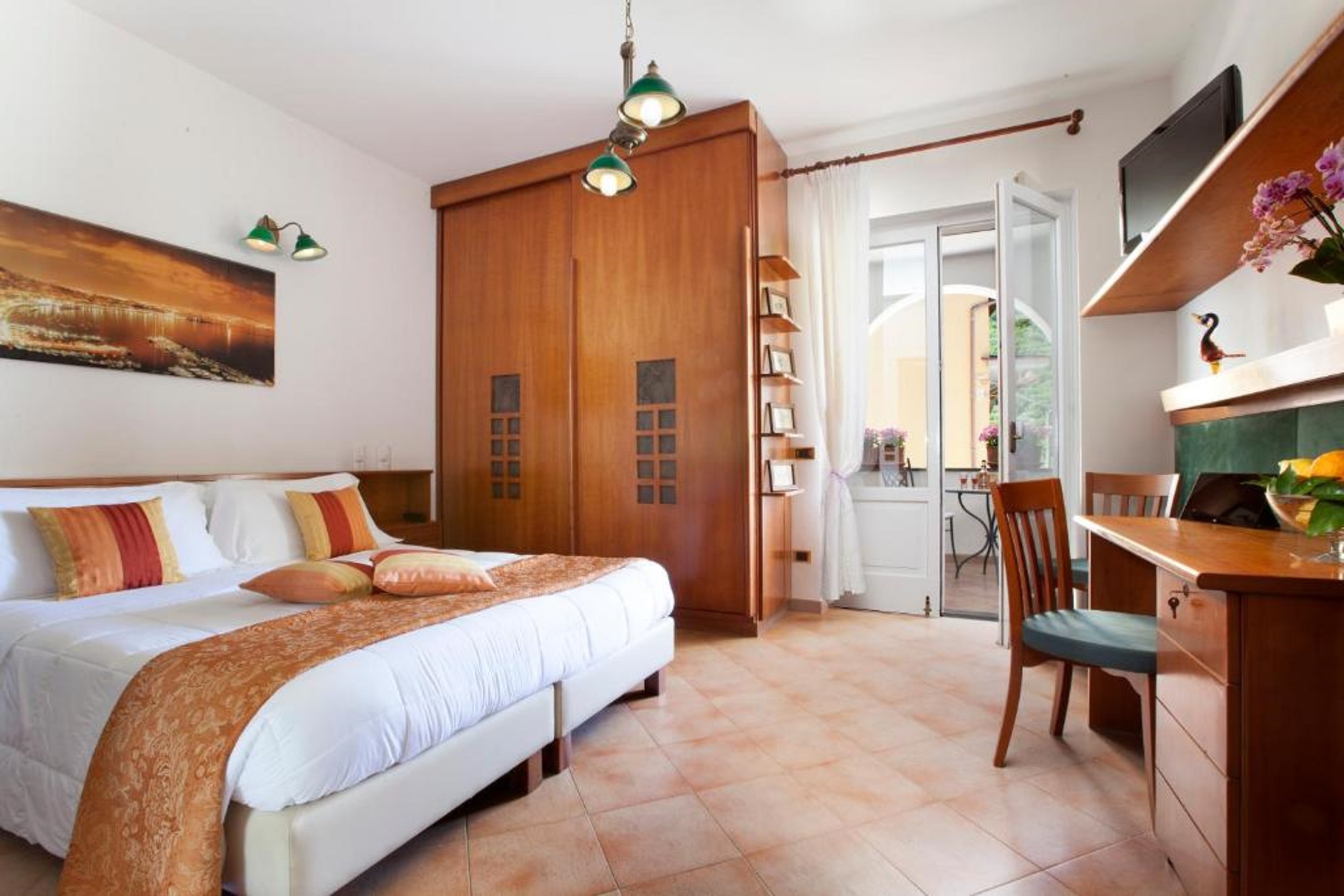 Room, Double or Twin Bed, Sea View