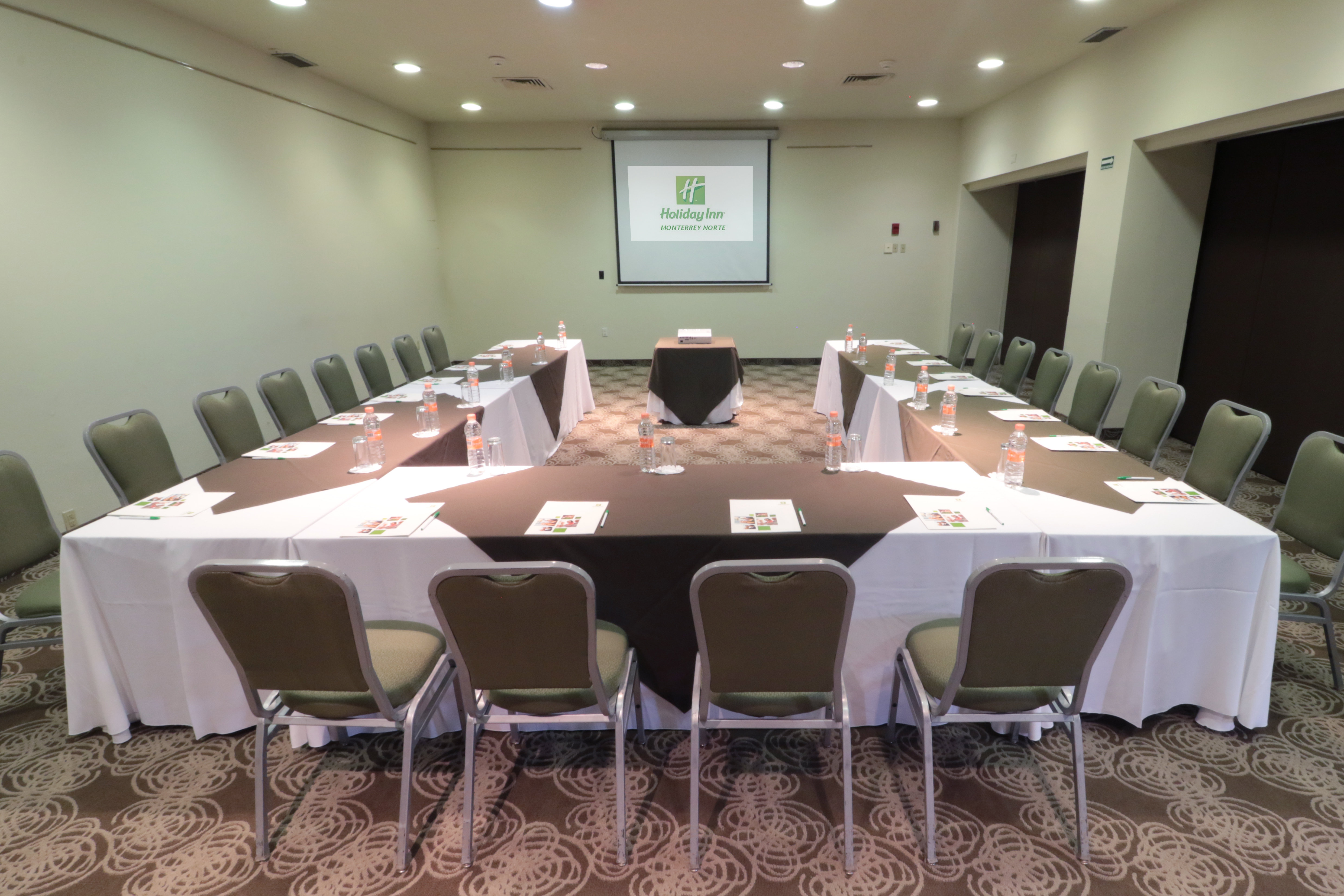 Holiday Inn Monterrey-Norte 34/48
