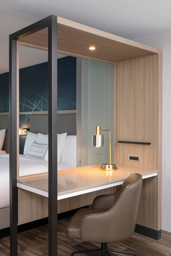 SpringHill Suites by Marriott San Diego Carlsbad 12/34