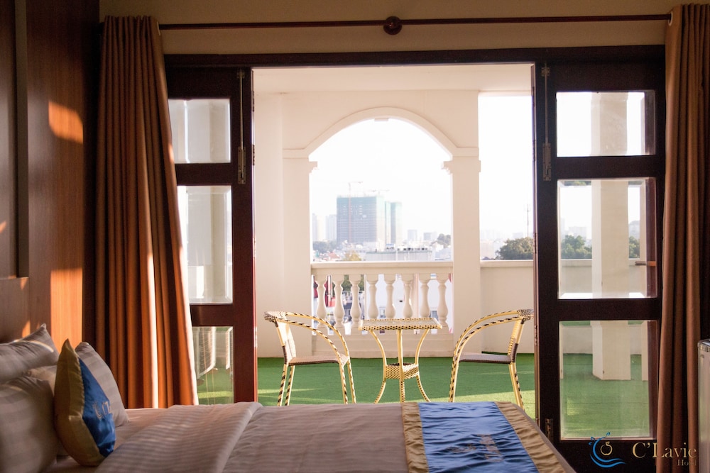 C'Lavie Hotel - Saigon Airport Hotel 36/50