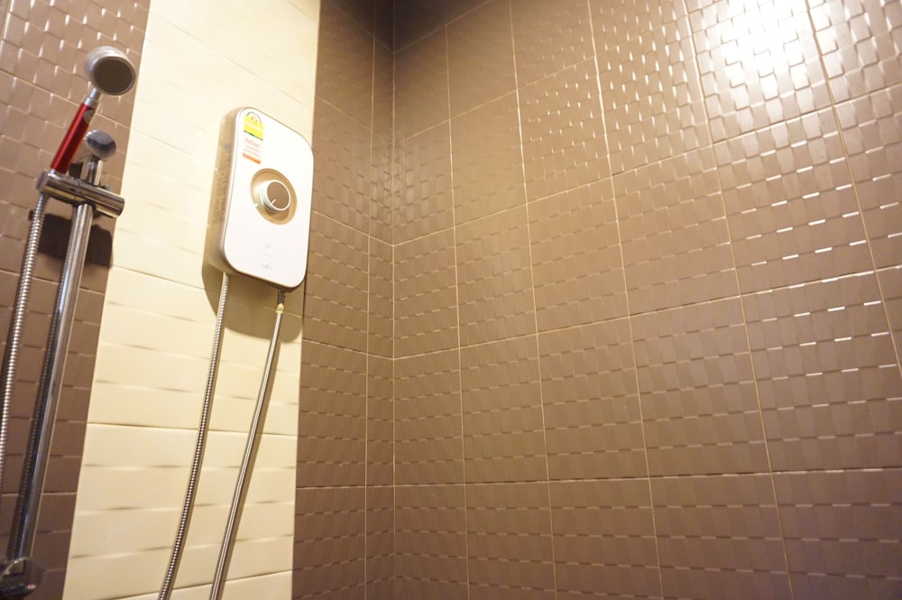 Ploenjai Hotel Ranong 34/48