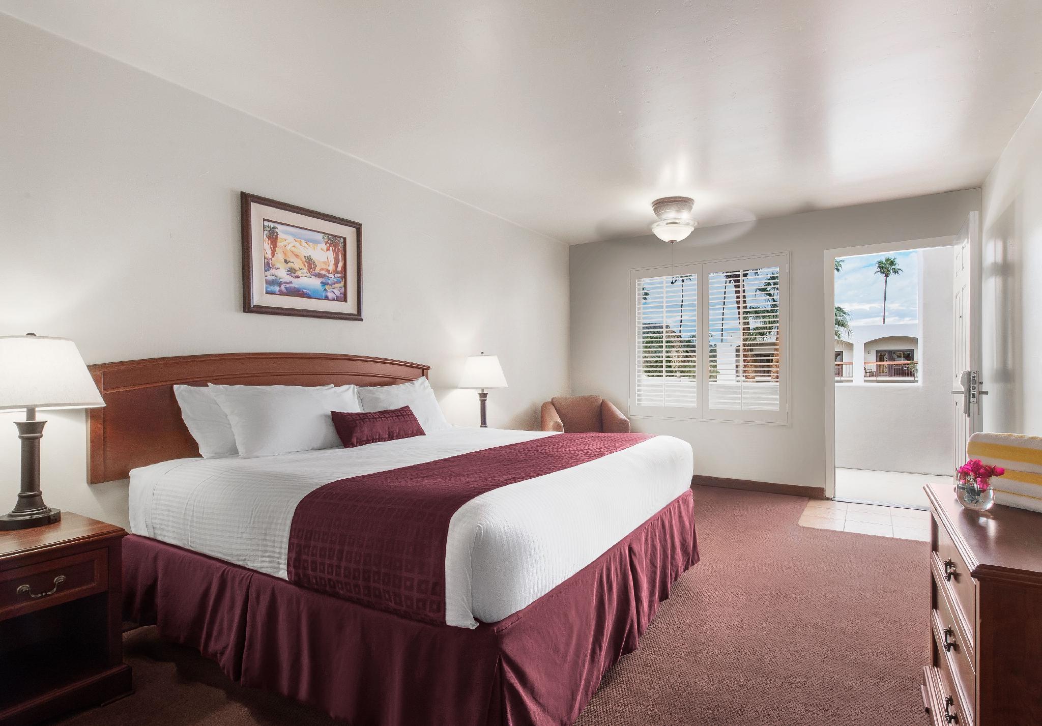 Classic, King Bed, Patio