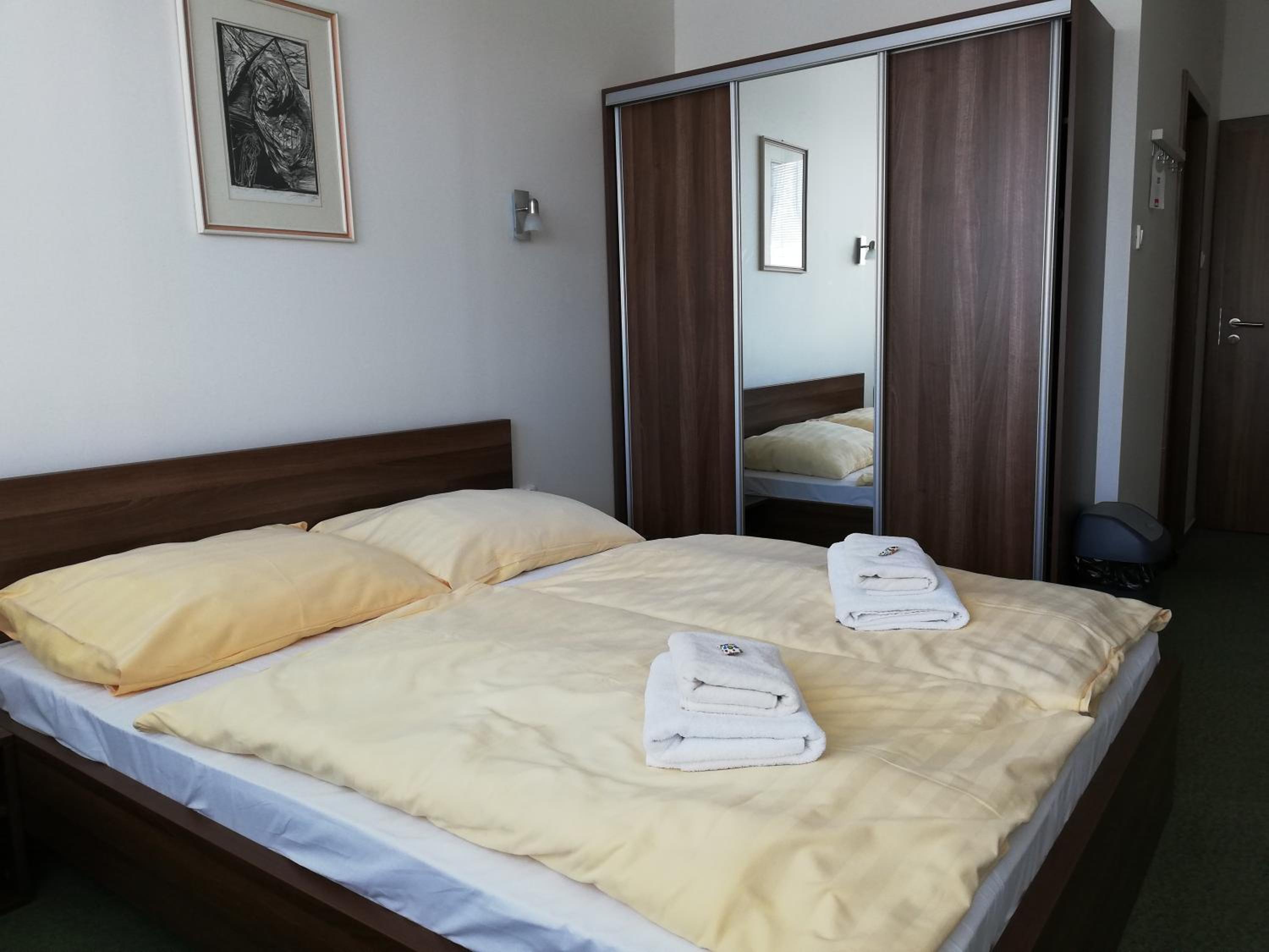 Klar Hotel 8/50