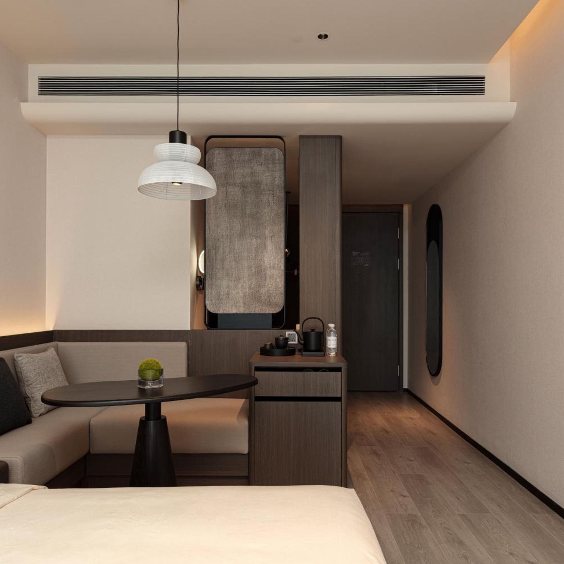 Guangzhou International Financial City Linjiang Avenue Atour Hotel 37/50