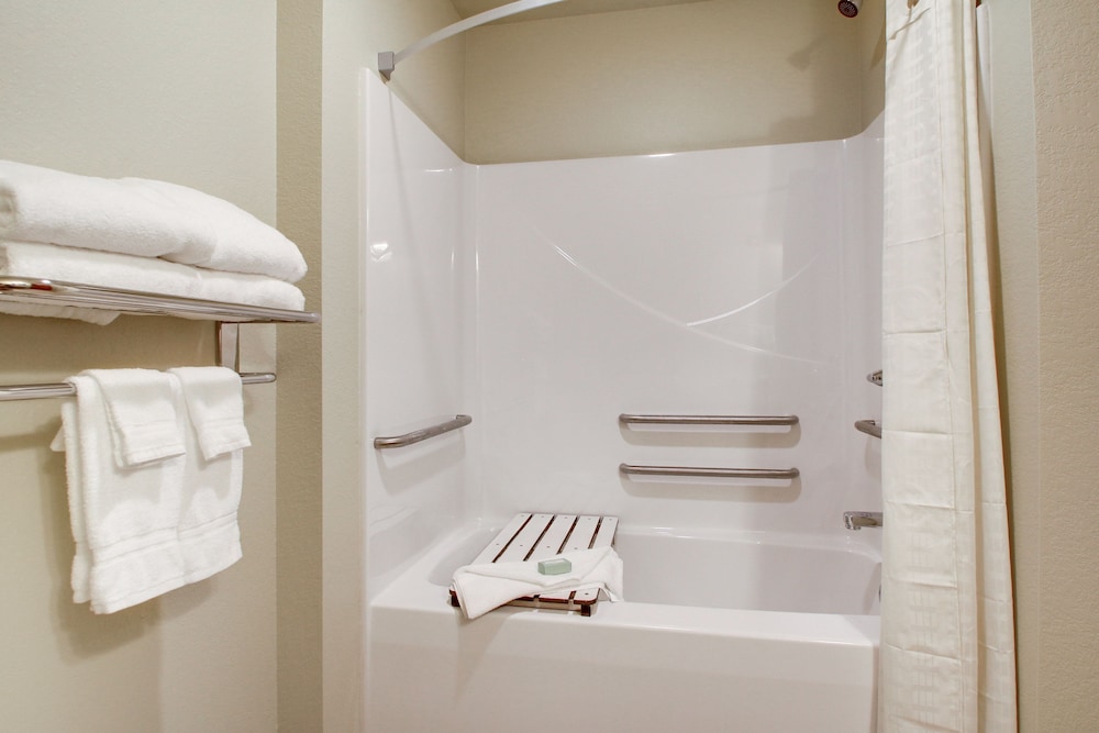 غرفة بسريرين كوين لذوي الإعاقة، Cobblestone Hotel Suites Waynesboro Pa 10/12
