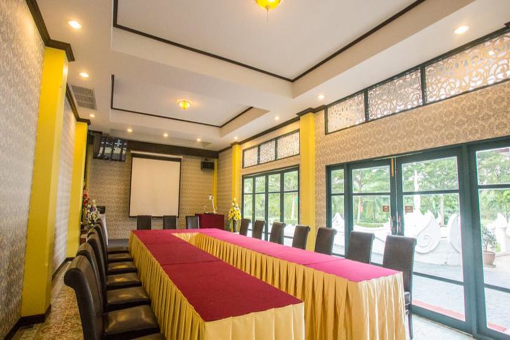 Madina Hotel 25/55