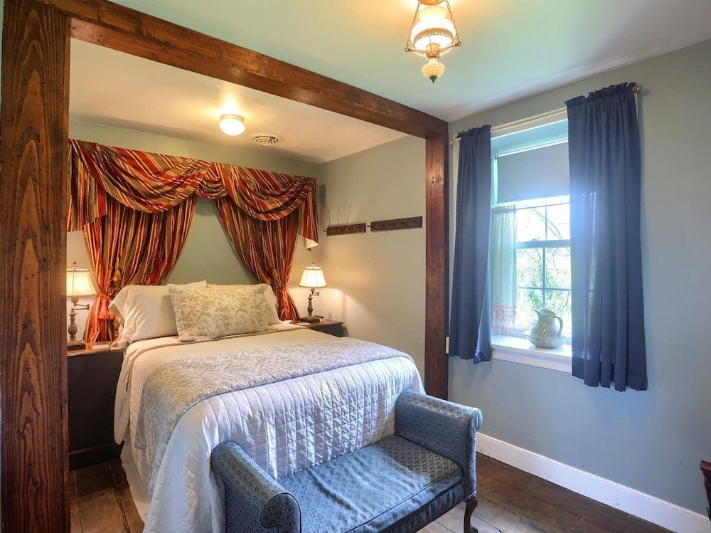 Battlefield Bed &amp; Breakfast Inn 28/76