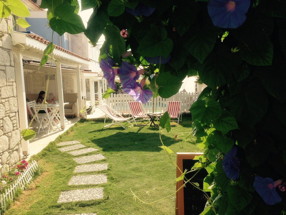 Alacati Alaris Otel 31/39