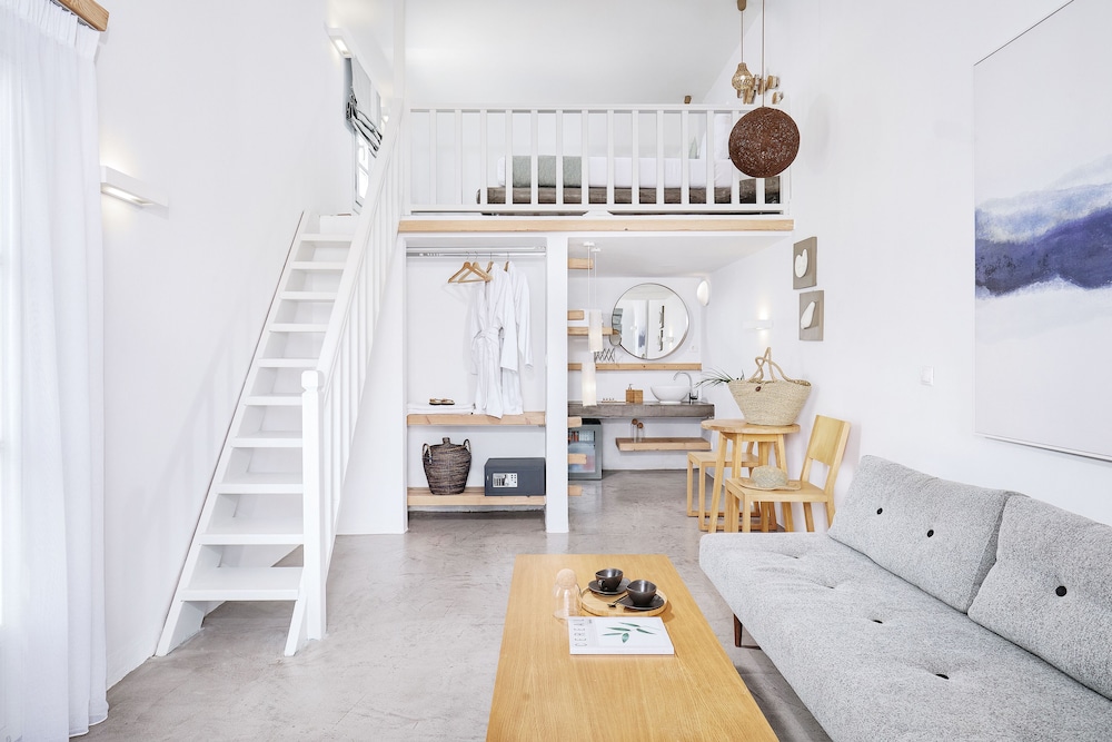 Chrysalis Boutique Hotel 32/50