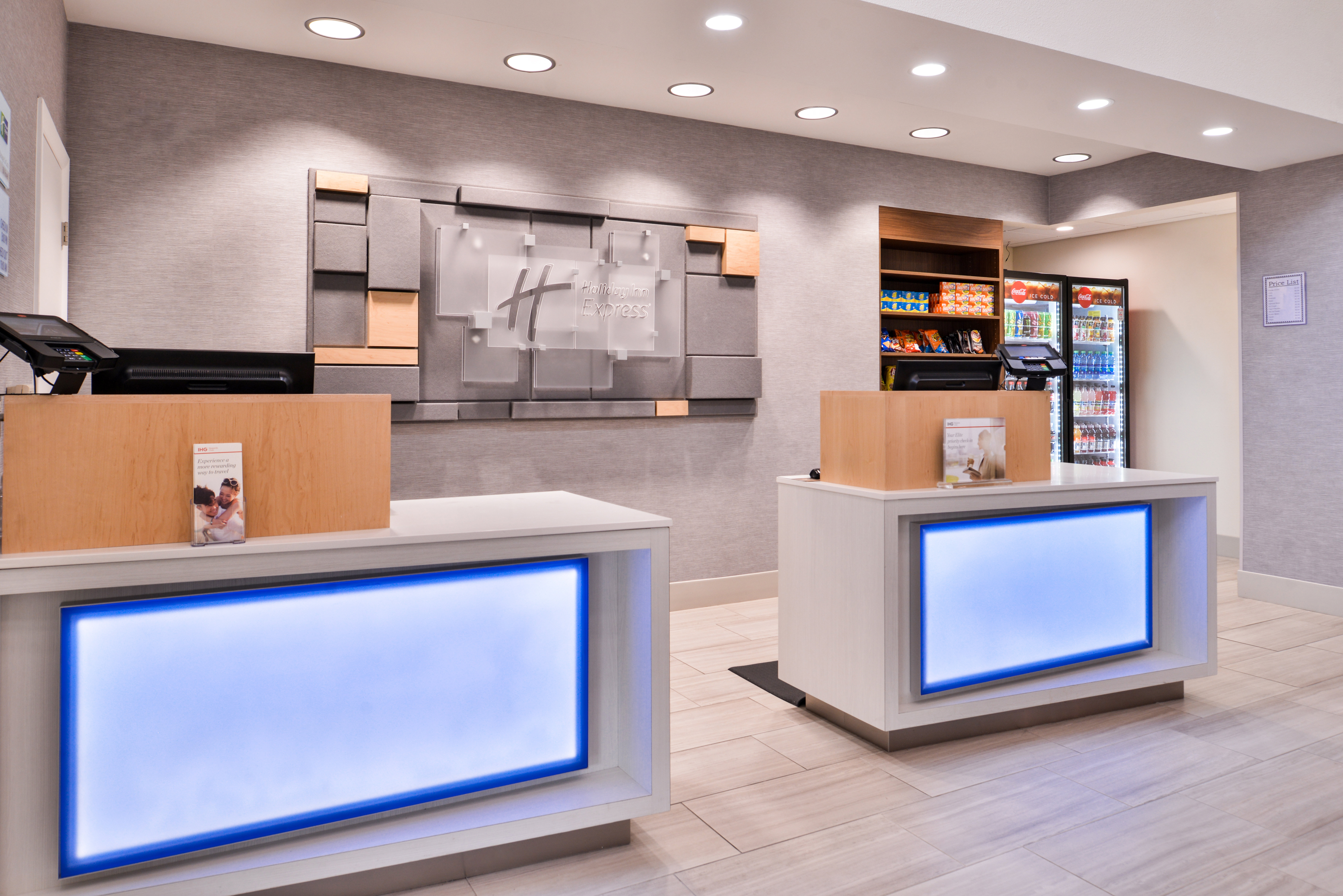 Holiday Inn Express Tampa N I-75 - University Area by IHG 15/69