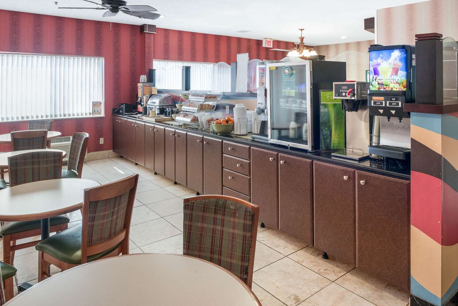restaurant cafeteria
