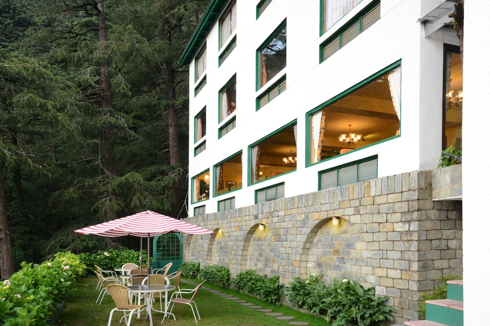 Honeymoon Inn 3/53