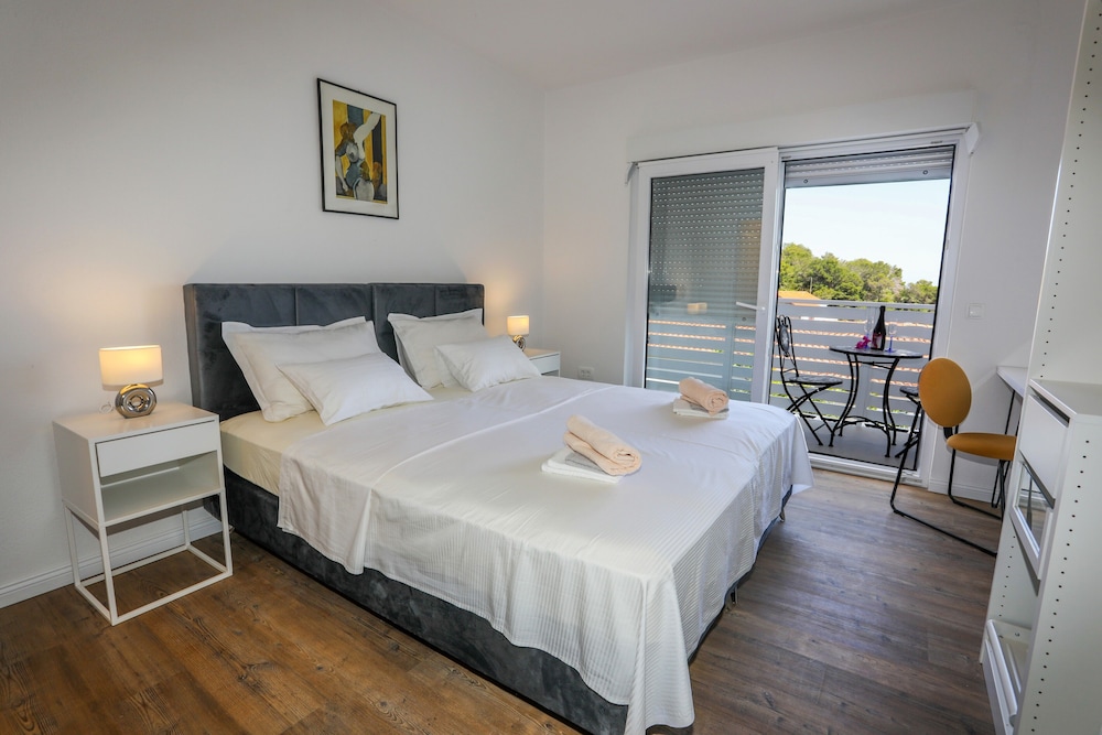 Deluxe, King Bed, Sea View