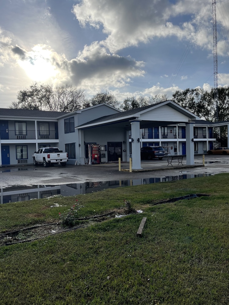 Signature Inn Kinder 3/23