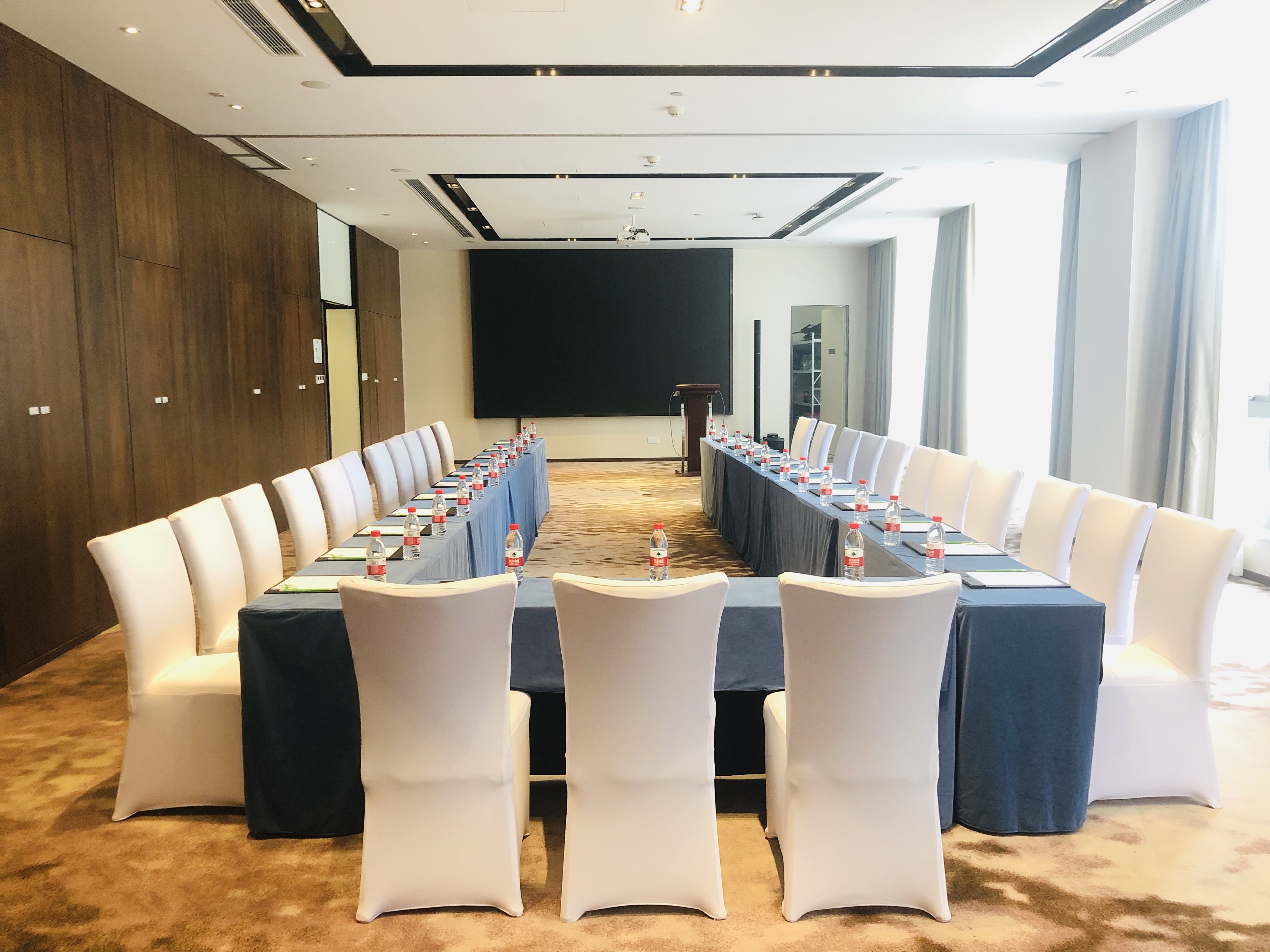 Holiday Inn Kunshan 63/71