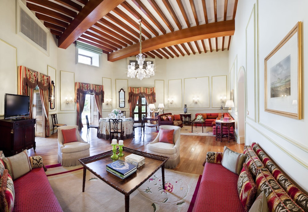 TAJ FALAKNUMA PALACE 53/81