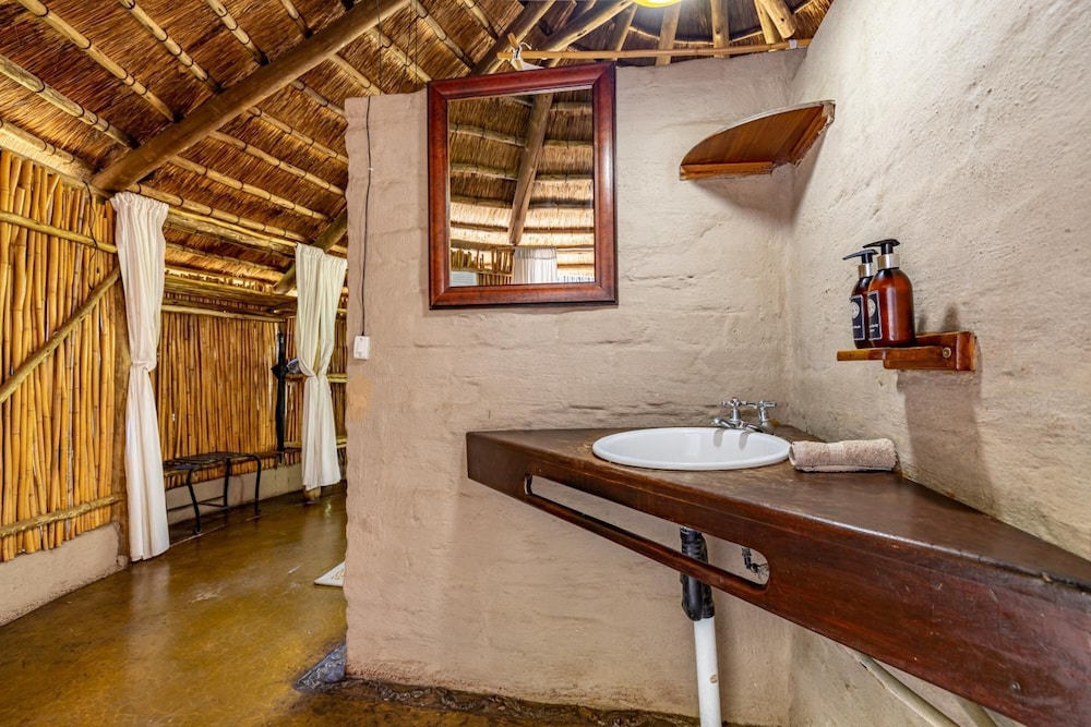 Umlani Bushcamp - Lodge 50/50