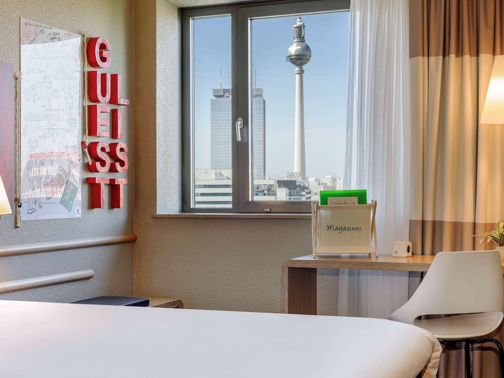 IBIS BERLIN MITTE HOTEL 8/73