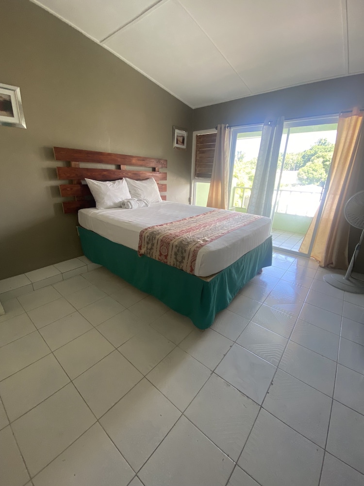 Ocean Rooms At Ocean Sands 23/50