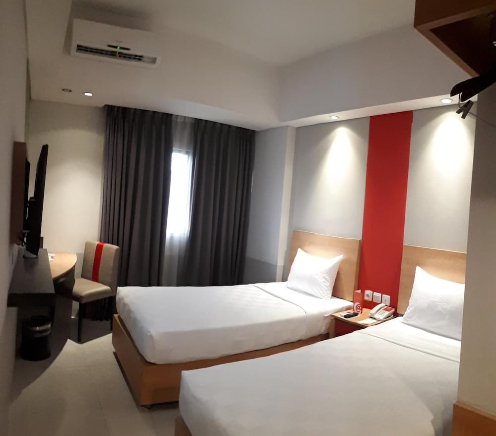 @Hom Hotel Simpang Lima 18/50
