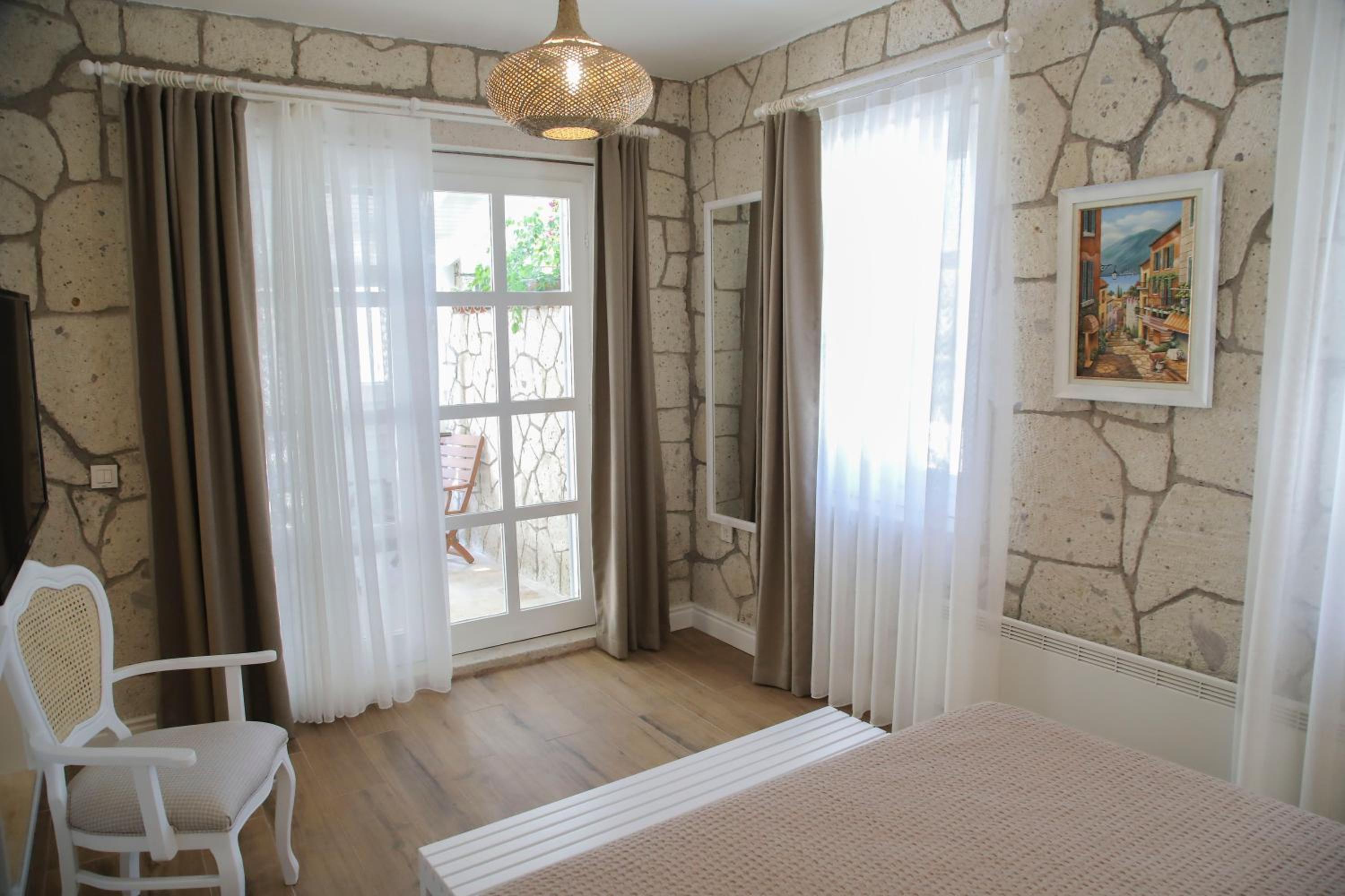 غرفة بسرير كوين بإطلالة على الحديقة، Alacati Balbadem Hotel 7/10