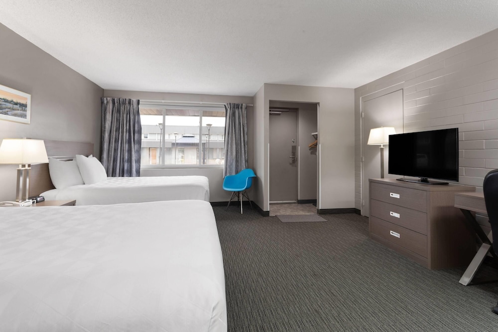 Travelodge by Wyndham Grande Prairie 12/46