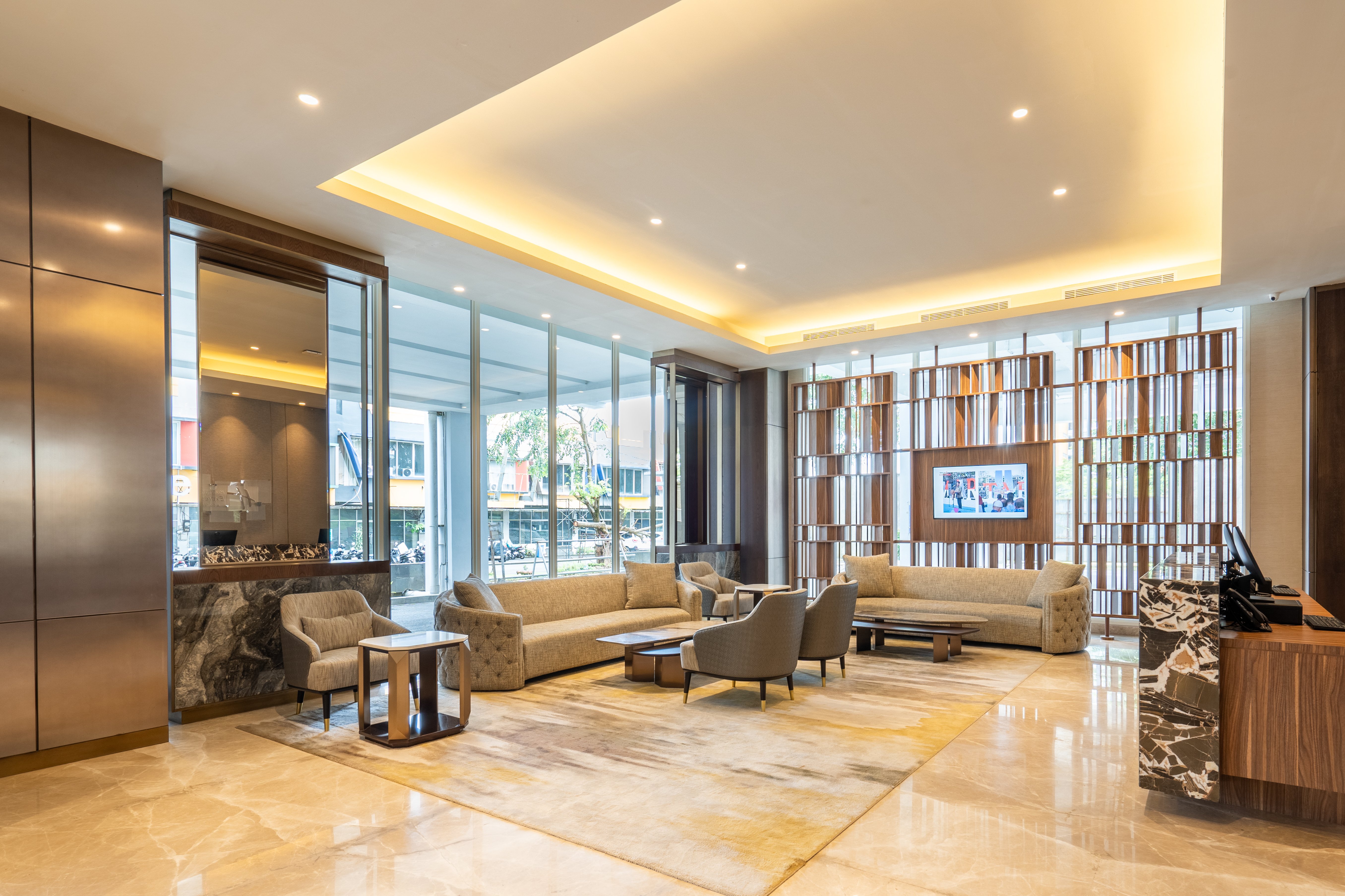 Holiday Inn Express and Suites Banjarmasin 7/12
