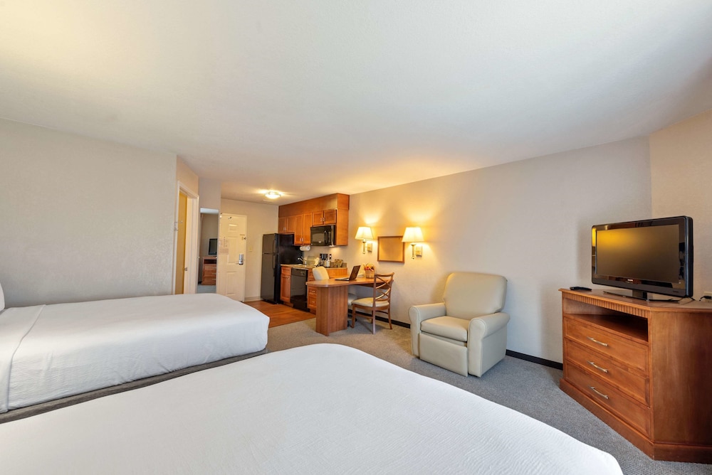 Extended Stay America Suites Houston - IAH Airport 26/62